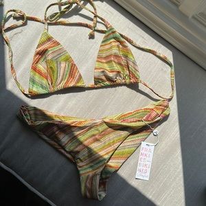 Hailee Steinfeld x Frankies Bikinis